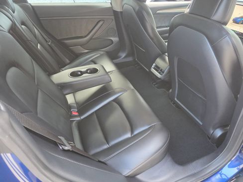 Used 2022 Tesla Model 3 Long Range AWD/4WD image 30