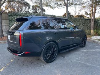 Used 2025 Land Rover Range Rover SE video 2