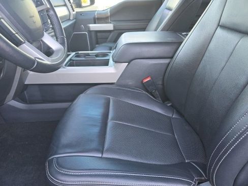 Used 2022 Ford F350 Lariat w/ Black Appearance Package image 16