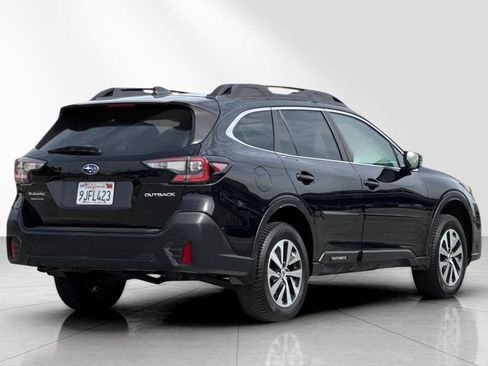 Used 2020 Subaru Outback Premium AWD/4WD image 3