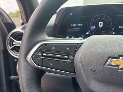 Used 2025 Chevrolet Equinox LT image 23