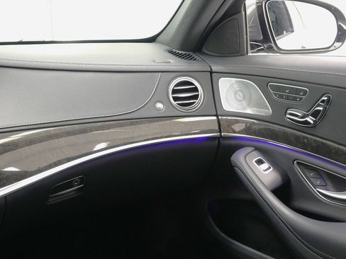 Used 2017 Mercedes-Benz S 550 Sedan w/ Sport Package w/ Sport Package image 52