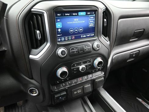 Used 2020 GMC Sierra 1500 AT4 w/ AT4 Preferred Package AWD/4WD image 14
