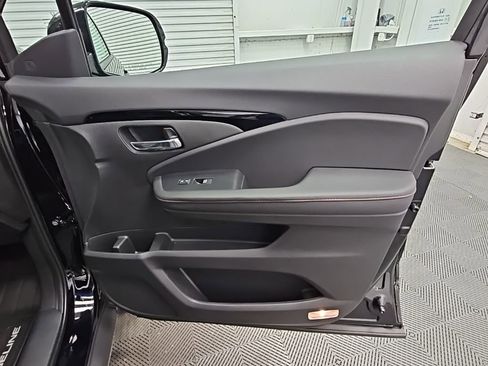 New 2026 Honda Ridgeline Black Edition image 44