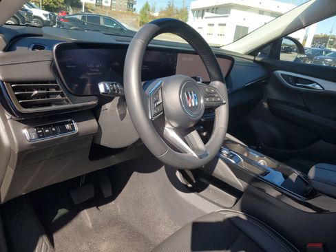 New 2025 Buick Envision Avenir image 15