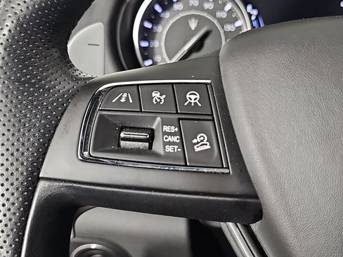 Used 2023 Maserati Levante Modena AWD/4WD image 17