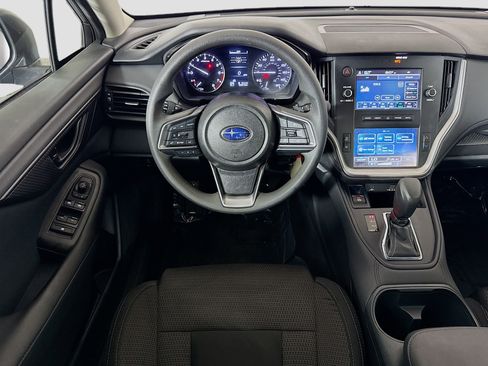 Used 2025 Subaru Outback AWD/4WD image 17