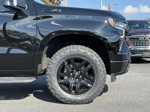 Used 2025 Chevrolet Silverado 1500 RST AWD/4WD image 13
