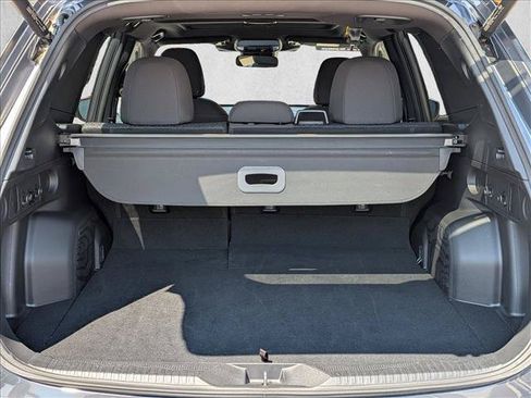 Used 2025 Subaru Forester Premium AWD/4WD image 6
