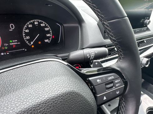 Used 2025 Honda Civic Sport image 19