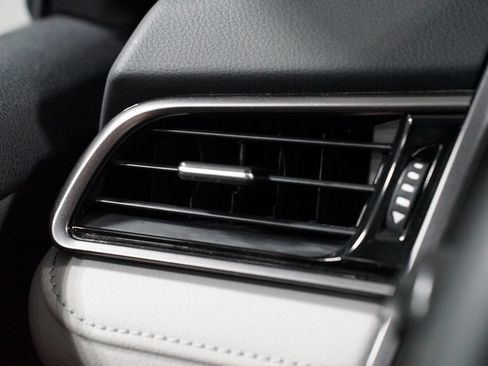 Certified 2023 Toyota Camry LE FWD image 23