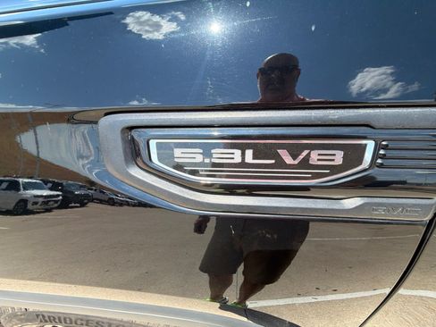 Used 2021 GMC Sierra 1500 Elevation AWD/4WD image 10