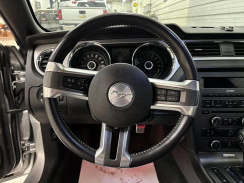 Used 2014 Ford Mustang GT Premium w/ Comfort Package RWD image 14