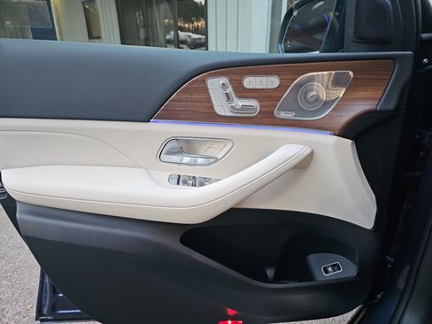 New 2026 Mercedes-Benz GLS 450 4MATIC image 29