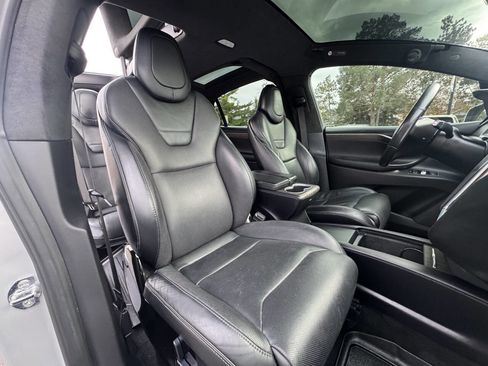 Used 2016 Tesla Model X P90D image 14