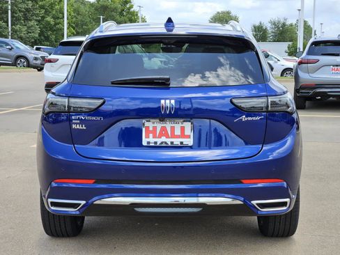 New 2025 Buick Envision Avenir image 4