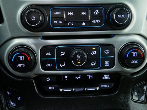 Used 2017 GMC Yukon XL SLT image 23