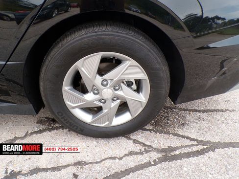 Used 2025 Hyundai Sonata SE image 16