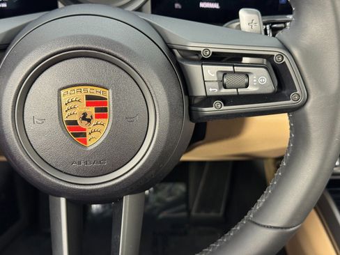 Used 2024 Porsche 911 Carrera image 21