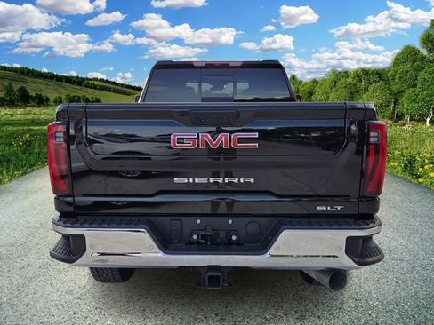 Used 2024 GMC Sierra 2500 SLT w/ SLT Premium Package AWD/4WD image 5