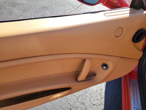 Used 2010 Ferrari California Spyder image 20
