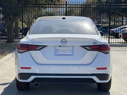 New 2025 Nissan Sentra SR image 5