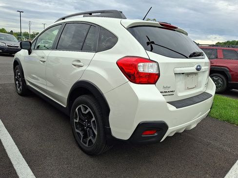 Used 2017 Subaru Crosstrek 2.0i Premium AWD/4WD image 4