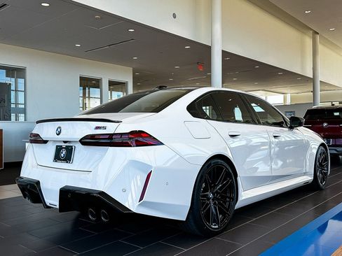 New 2026 BMW M5 w/ Carbon Package image 8