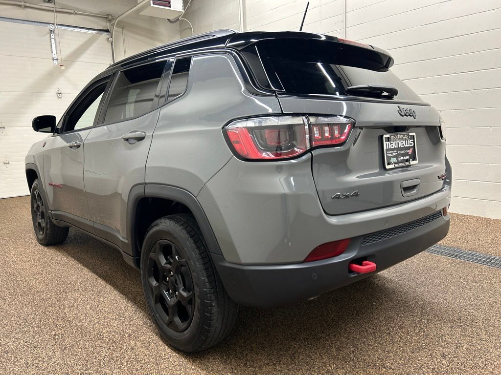 Used 2023 Jeep Compass Trailhawk AWD/4WD image 4