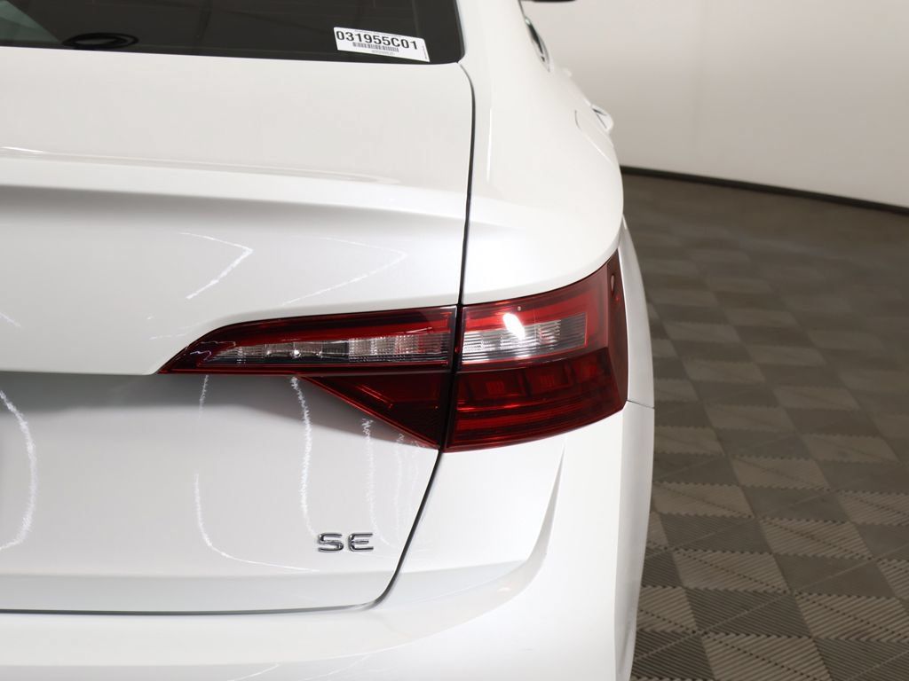 Used 2022 Volkswagen Jetta SE FWD image 15