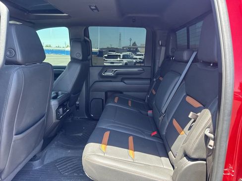 Certified 2024 GMC Sierra 2500 AT4 w/ AT4 Premium Plus Package AWD/4WD image 18