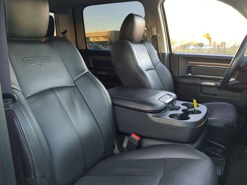 Used 2018 RAM 1500 Laramie w/ Convenience Group image 8