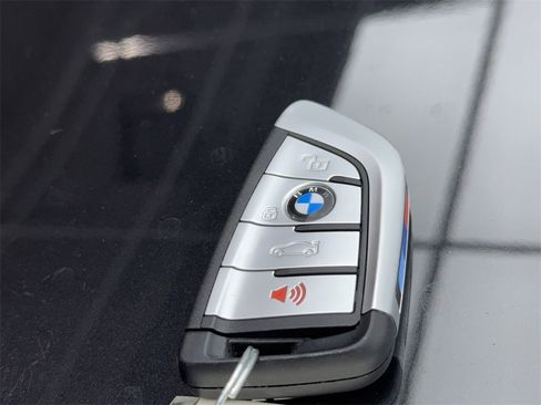 Used 2023 BMW X6 xDrive40i w/ M Sport Package image 61