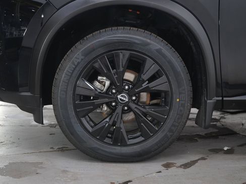 Used 2023 Nissan Rogue SV w/ SV Premium B Package AWD/4WD image 30