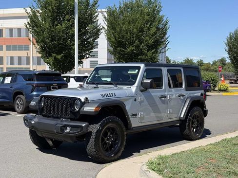 Used 2024 Jeep Wrangler Unlimited Sport AWD/4WD image 1