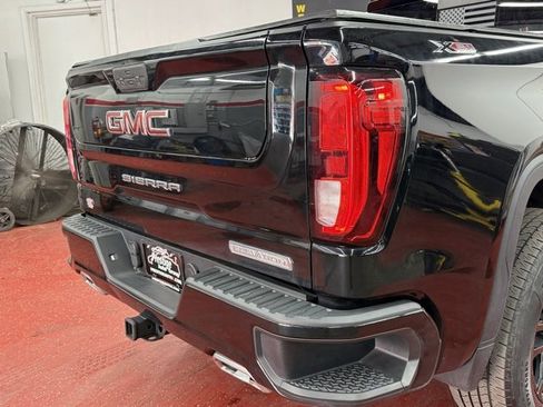 Used 2021 GMC Sierra 1500 Elevation image 17