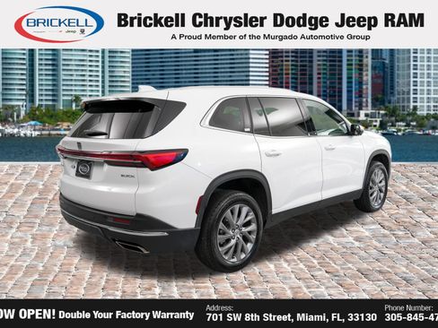 Used 2025 Buick Enclave Preferred FWD image 7