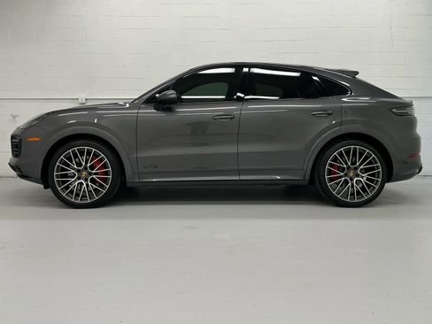Used 2021 Porsche Cayenne GTS AWD/4WD image 3