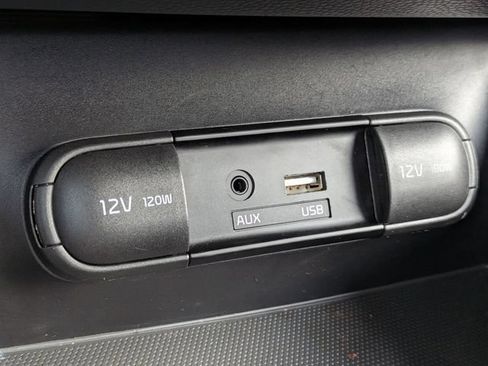 Used 2016 Kia Soul FWD image 19