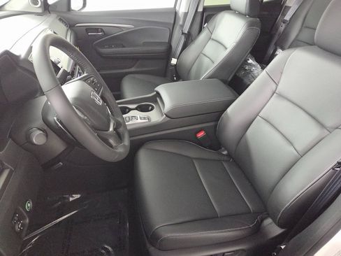 New 2025 Honda Ridgeline RTL image 12