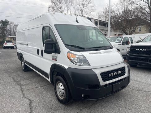 Used 2022 RAM ProMaster 3500 w/ Premium Convenience Group image 8