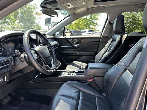 Used 2022 Lincoln Corsair AWD w/ Premium Package image 13