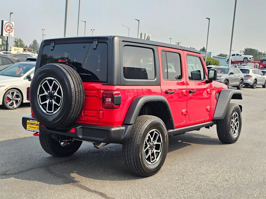 Used 2024 Jeep Wrangler Unlimited Rubicon AWD/4WD image 6