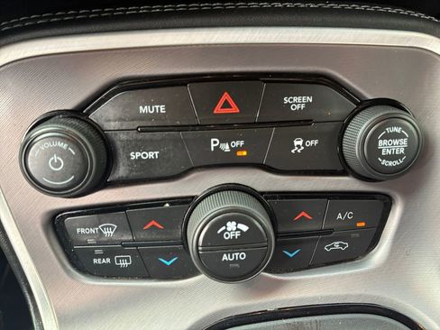 Used 2022 Dodge Challenger R/T w/ Blacktop Package image 7