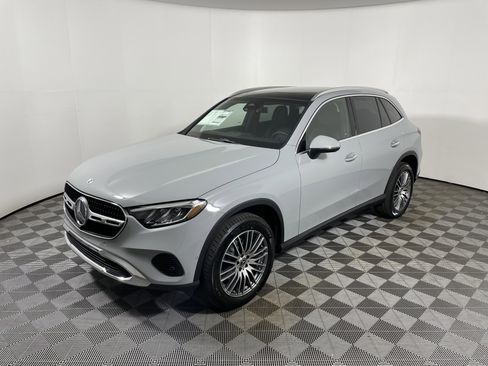 New 2026 Mercedes-Benz GLC 300 image 9