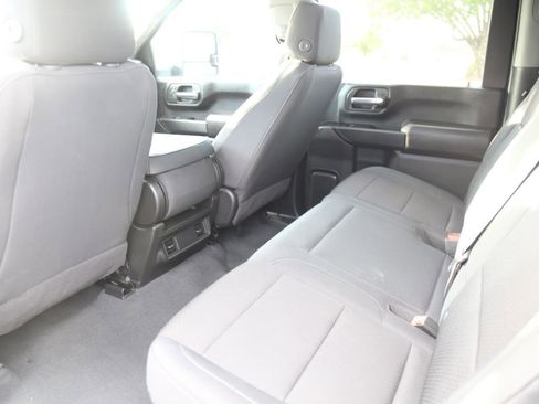Used 2024 GMC Sierra 2500 Pro w/ 1SA Pro Safety Plus Package AWD/4WD image 17