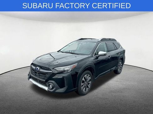 Certified 2025 Subaru Outback Touring AWD/4WD image 1