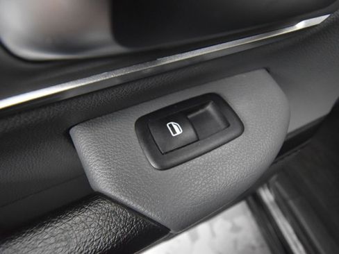 Used 2021 RAM 1500 Big Horn image 10