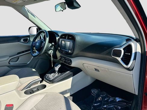 Used 2021 Kia Soul S FWD image 24