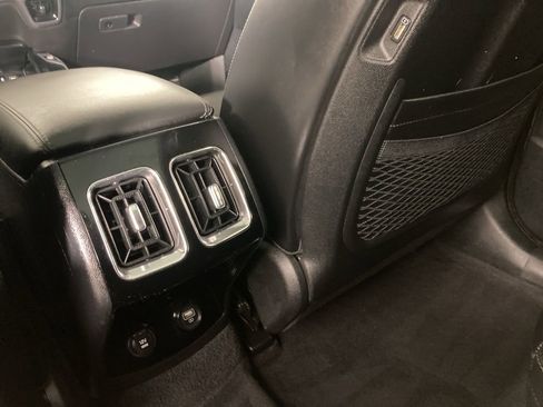 Used 2023 Kia Sorento SX image 14